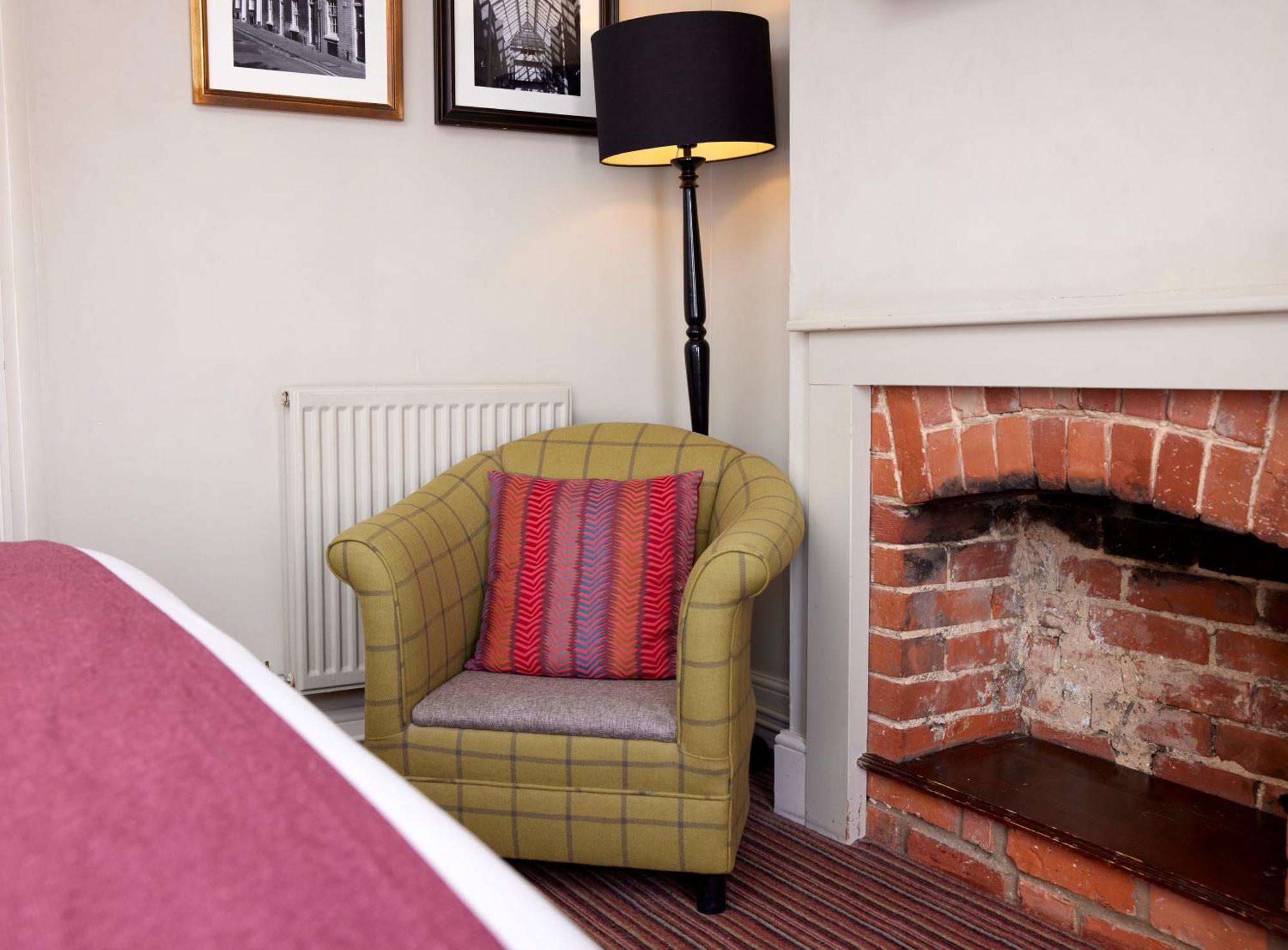 The Bushel By Greene King Inns Bury St. Edmunds 외부 사진